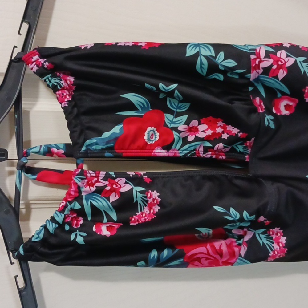 B2Prity one piece monokini halter tummy control swimsuit - XL - black floral - Picture 4 of 11